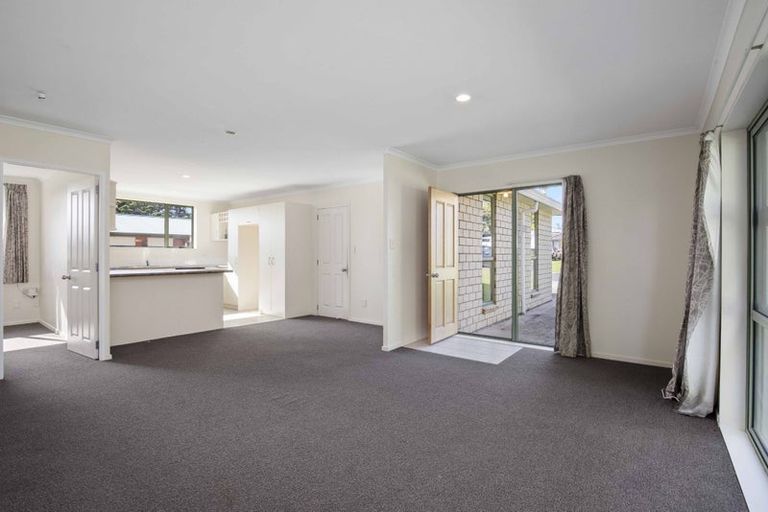 Photo of property in 38 Riverside Drive, Waiuku, 2123