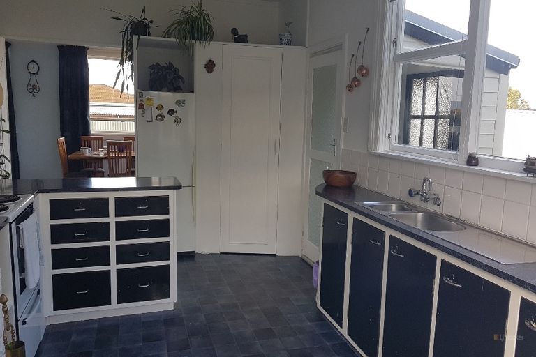 Photo of property in 15 Coronation Street, Waimate, 7924