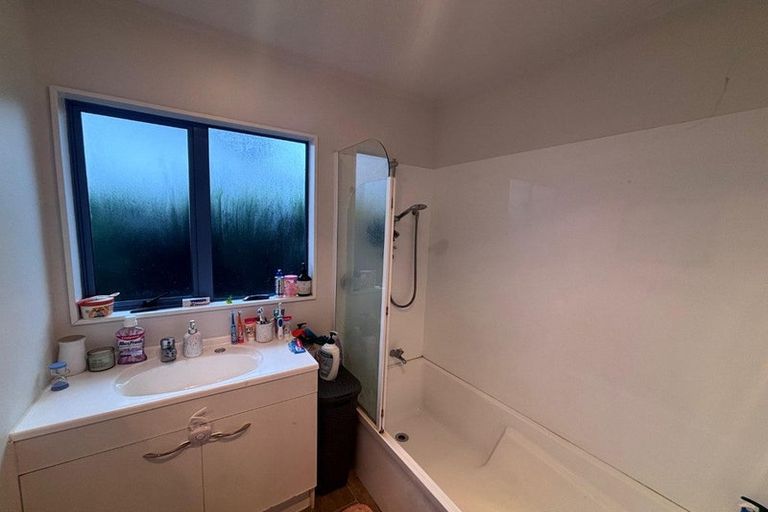 Photo of property in 116e Sandspit Road, Waiuku, 2123