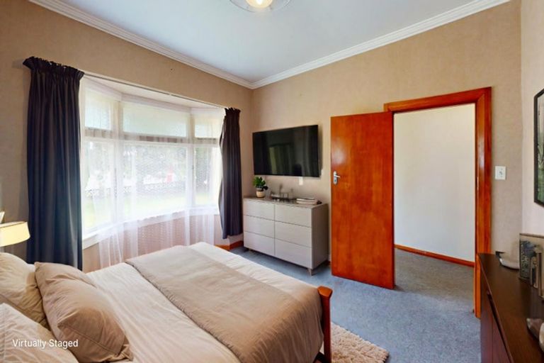 Photo of property in 28 Knowles Street, Terrace End, Palmerston North, 4410