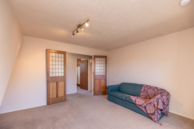 Photo of property in 2/5 Frome Place, St Albans, Christchurch, 8052