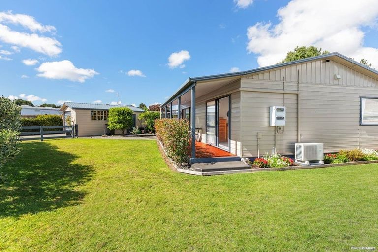 Photo of property in 71 Hamilton Drive, Waiuku, 2123