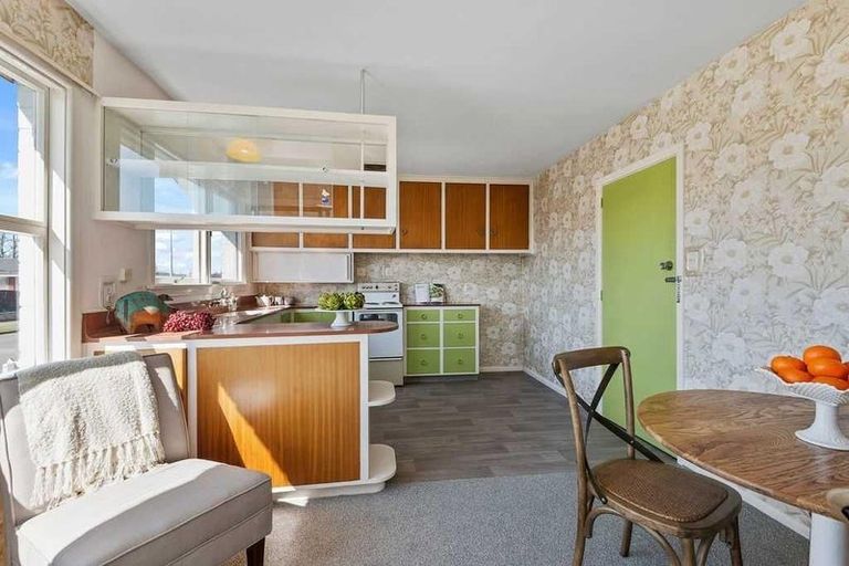 Photo of property in 6 Apollo Place, Papanui, Christchurch, 8052