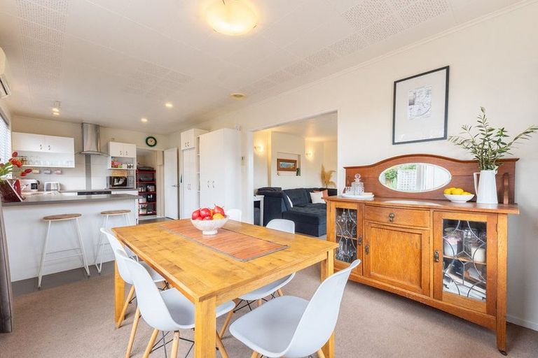 Photo of property in 53 Toru Road, Paraparaumu Beach, Paraparaumu, 5032