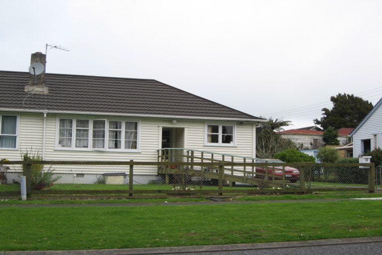 Photo of property in 33 Parris Street, Waitara, 4320