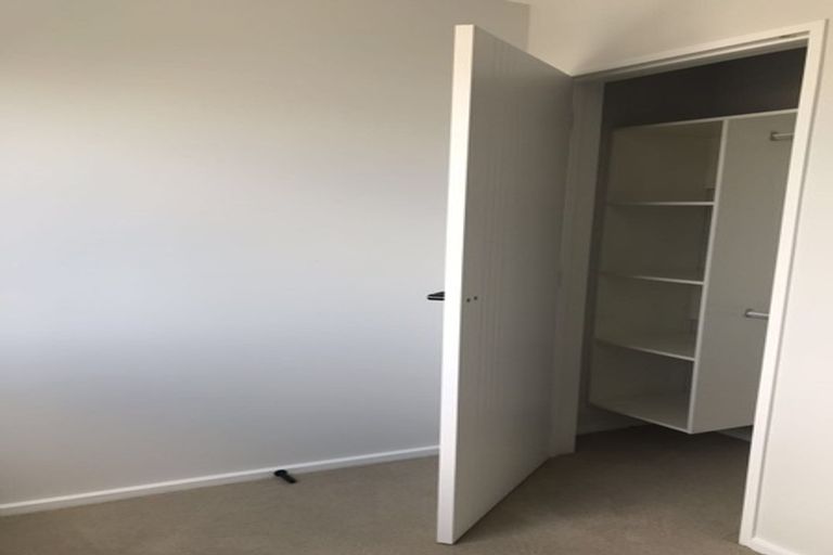 Photo of property in 87 Bordeaux Parade, Te Atatu South, Auckland, 0610