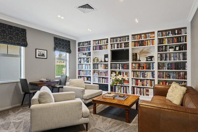 Photo of property in 7 Westall Lane, Avonhead, Christchurch, 8042