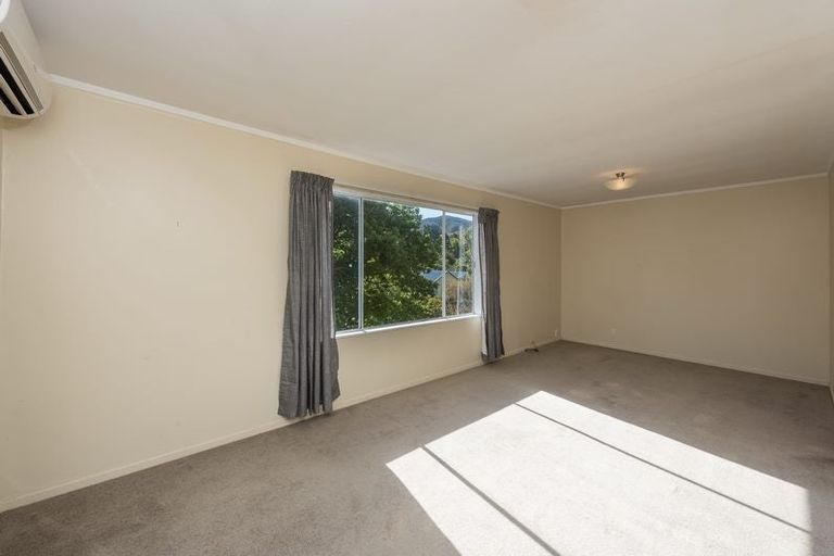 Photo of property in 89 South Karori Road, Karori, Wellington, 6012