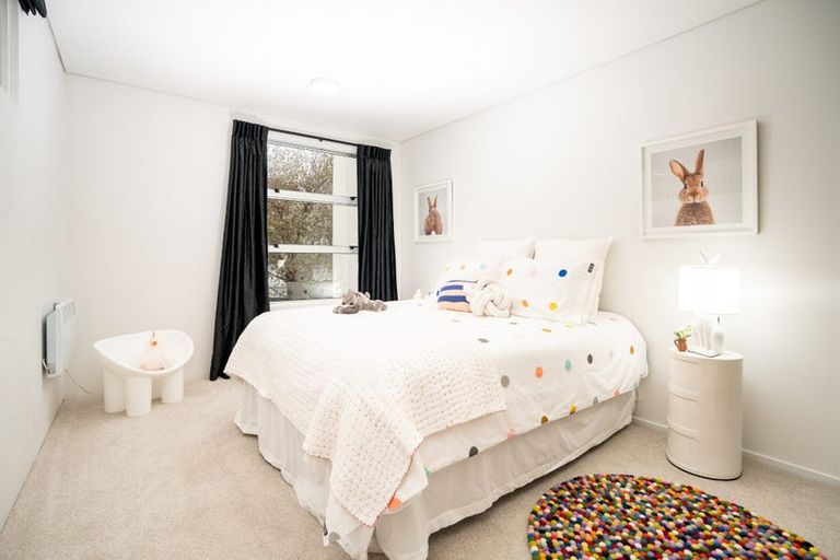 Photo of property in 51 Amesbury Drive, Churton Park, Wellington, 6037