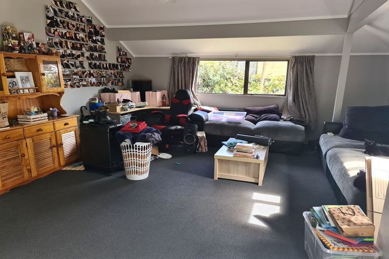 Photo of property in 17 Kentucky Crescent, Nawton, Hamilton, 3200