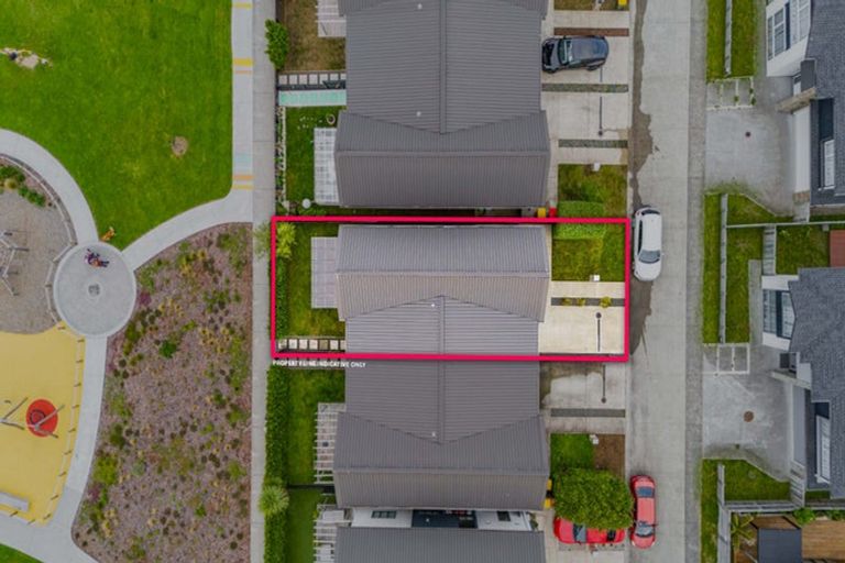 Photo of property in 17 Irving Place, Hobsonville, Auckland, 0616