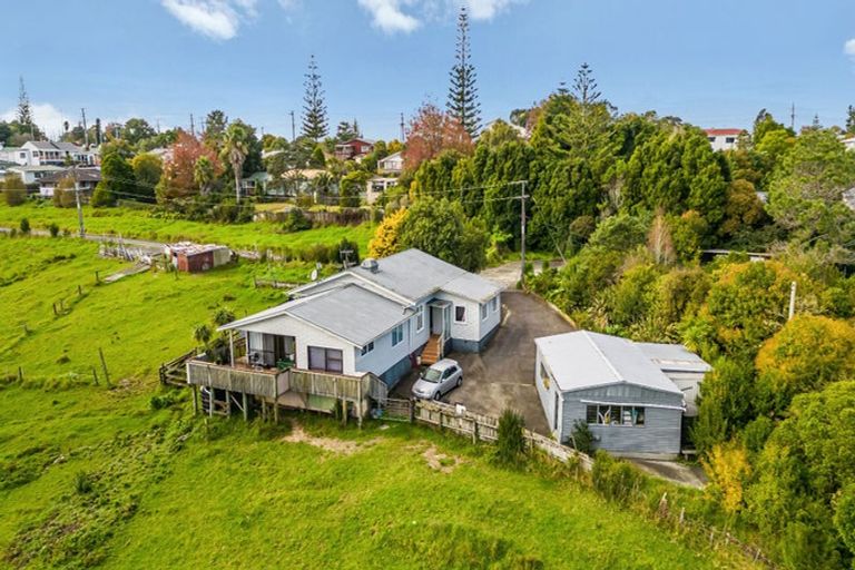 Photo of property in 458 Don Buck Road, Massey, Auckland, 0614