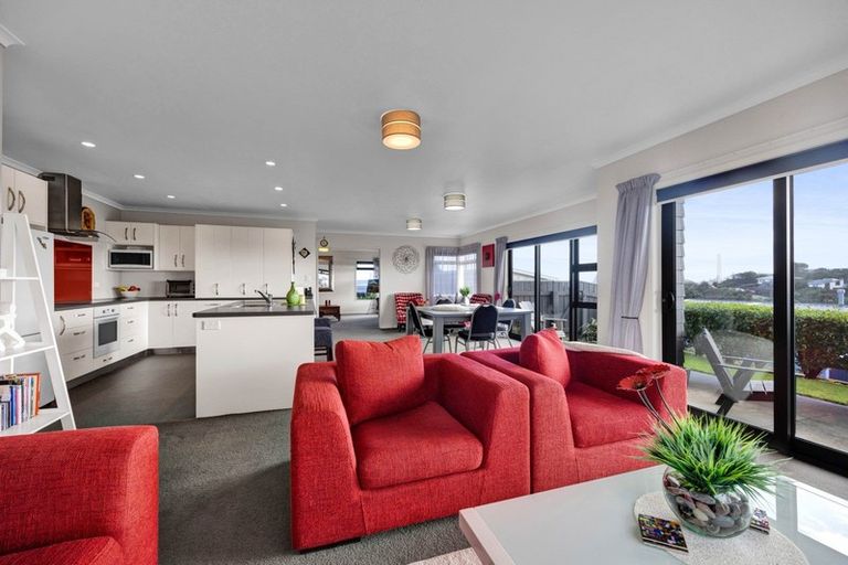 Photo of property in 26b Darwin Crescent, Spotswood, New Plymouth, 4310