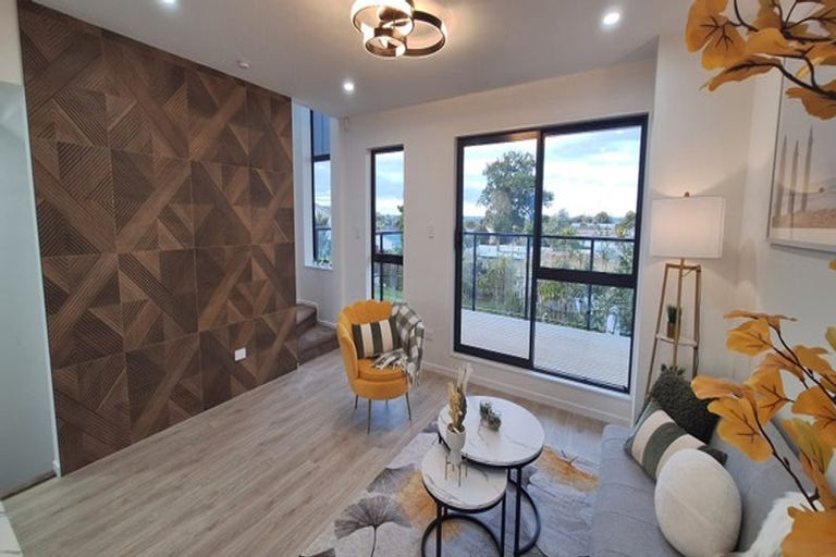 Photo of property in 21d Laura Street, Kelston, Auckland, 0602