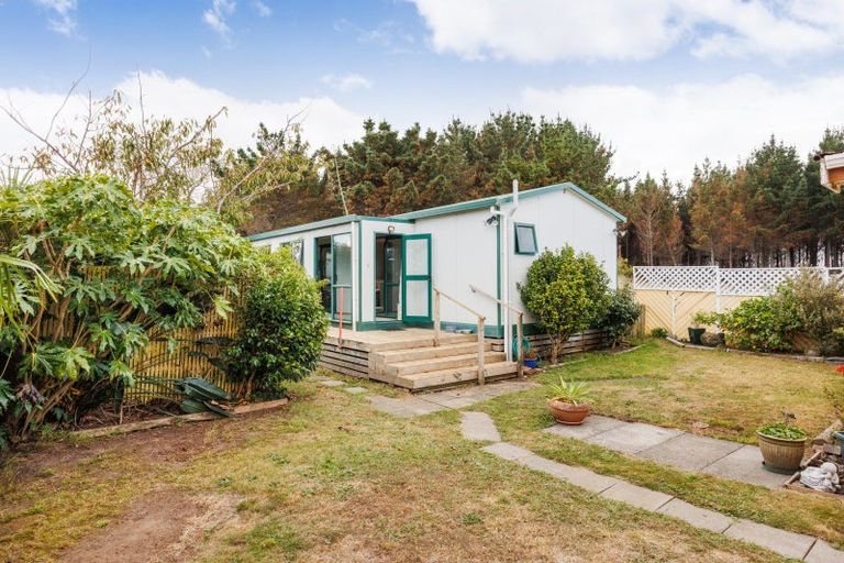 Photo of property in 1 Seabury Avenue, Foxton Beach, Foxton, 4815