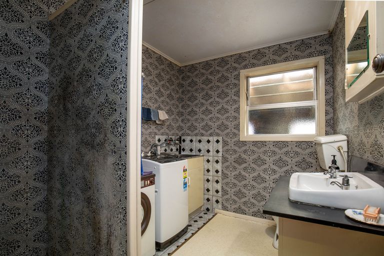 Photo of property in 85 Hazlett Street, Clyde, 9330