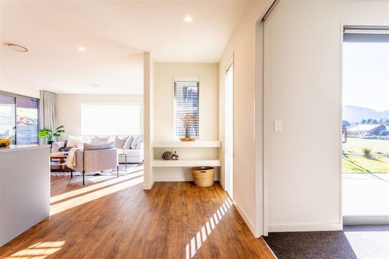 Photo of property in 49 Mount Linton Avenue, Wanaka, 9305