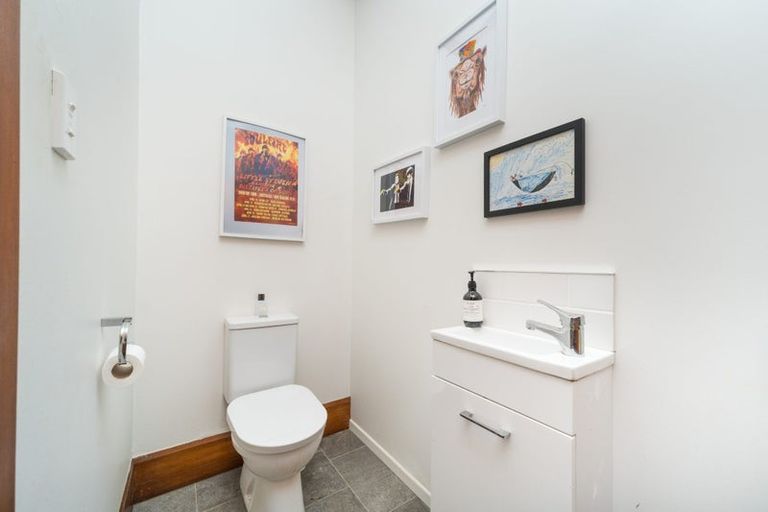 Photo of property in 7 Rangitane Street, Palmerston North, 4414