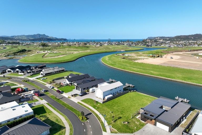 Photo of property in 14 Ngaroma Crescent, Whitianga, 3510