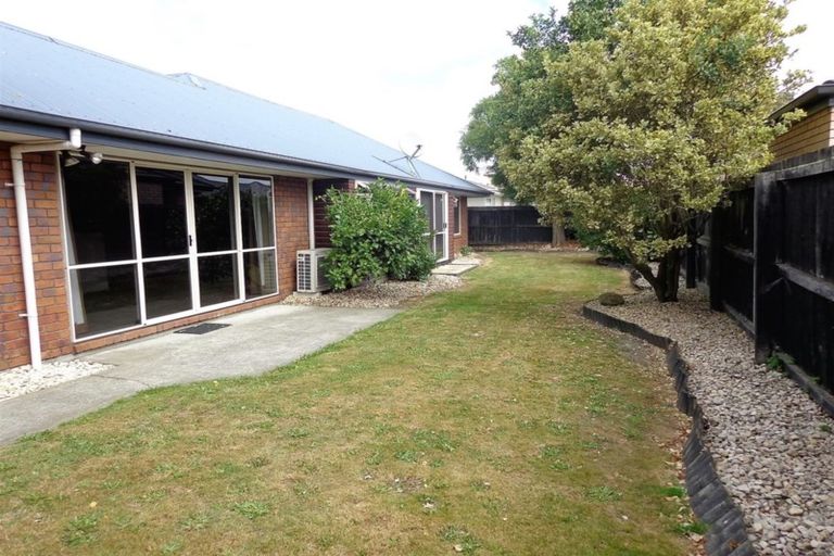 Photo of property in 2/52a Moreland Avenue, Papanui, Christchurch, 8053