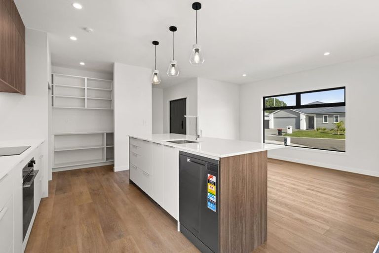 Photo of property in 22 George Yee Place, Taradale, Napier, 4112