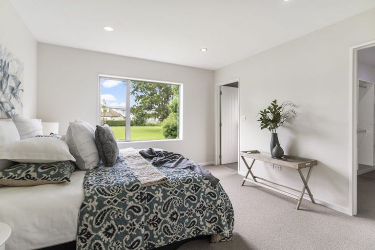 Photo of property in 17 Richard Avenue, Bucklands Beach, Auckland, 2014