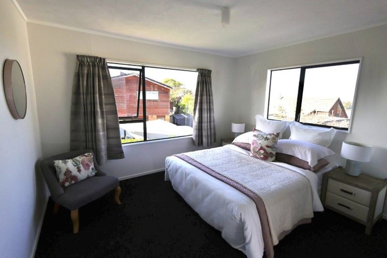 Photo of property in 141 West Harbour Drive, West Harbour, Auckland, 0618