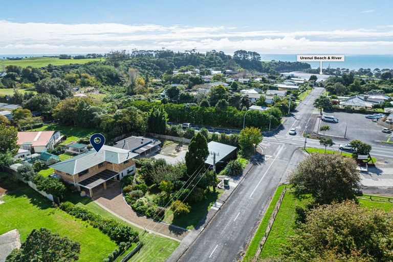Photo of property in 5 Whakapaki Street, Urenui, 4375