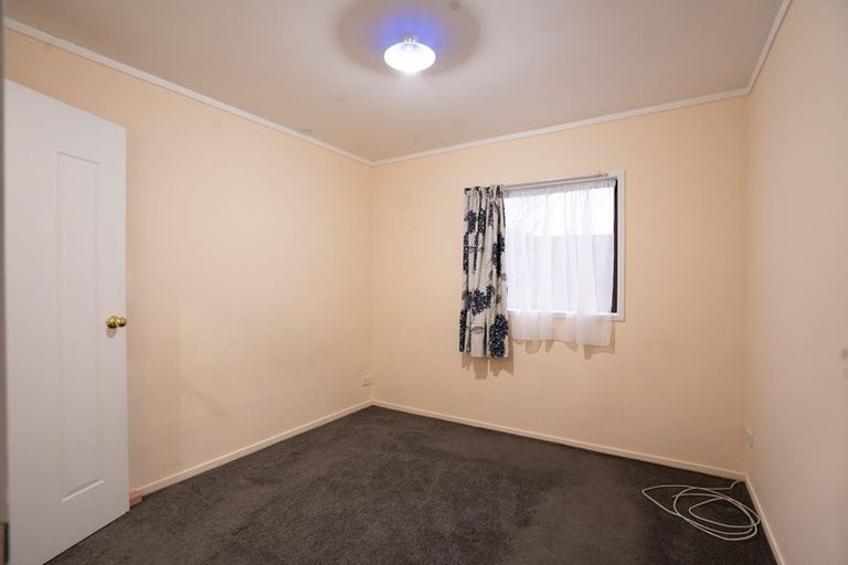 Photo of property in 15 Camden Place, Papatoetoe, Auckland, 2025