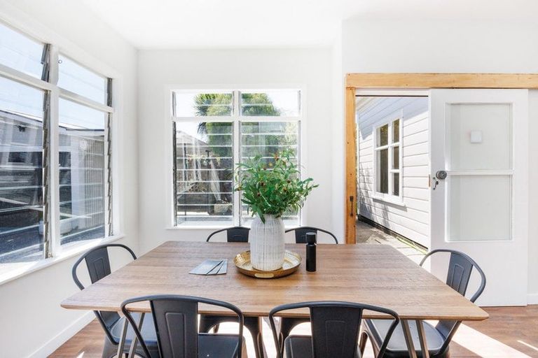 Photo of property in 45 Limbrick Street, Terrace End, Palmerston North, 4410