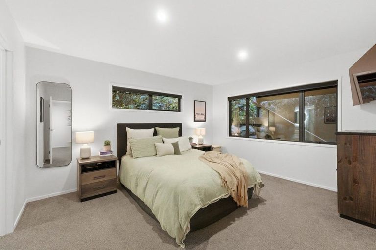 Photo of property in 59 Wallath Road, Westown, New Plymouth, 4310