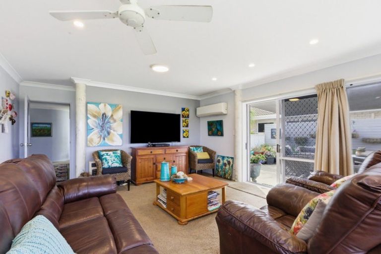 Photo of property in 9 Phoenix Heights, Mount Maunganui, 3116