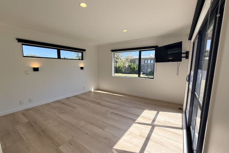 Photo of property in 16 Airini Road, Waimarama, Havelock North, 4294