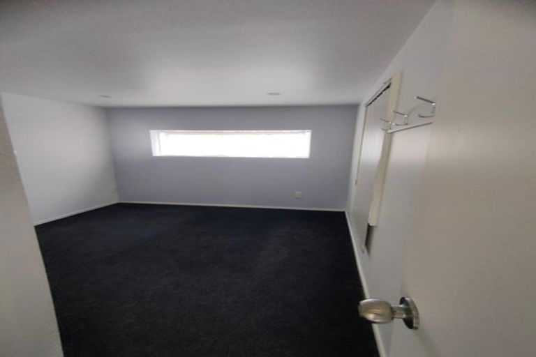 Photo of property in 165 Don Buck Road, Massey, Auckland, 0614