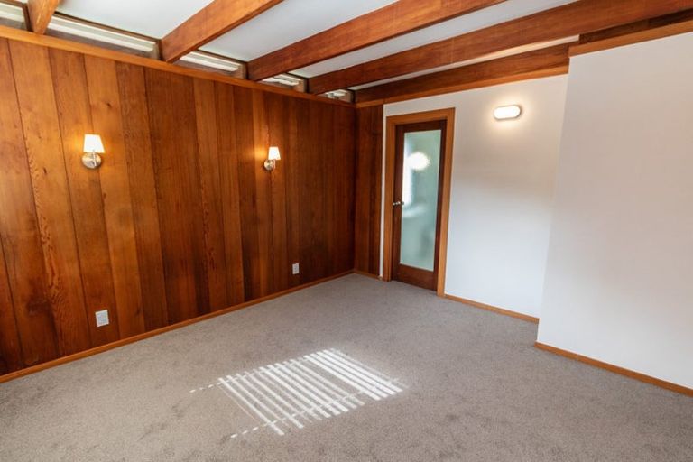 Photo of property in 39 Lucknow Terrace, Khandallah, Wellington, 6035