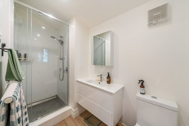 Photo of property in 9 Maida Vale Road, Roseneath, Wellington, 6011