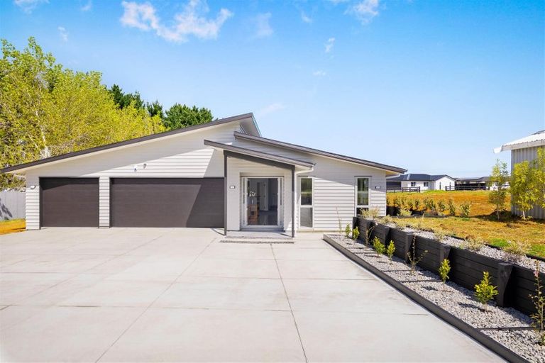 Photo of property in 2d Masters Road, Waiuku, 2681