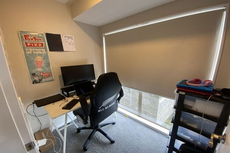 Photo of property in 11c Lerwick Terrace, Melrose, Wellington, 6023