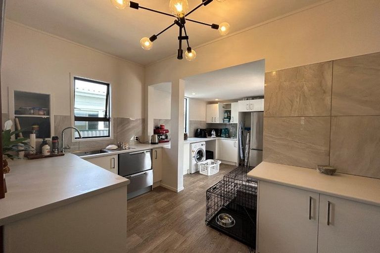 Photo of property in 77 Wellesley Road, Napier South, Napier, 4110