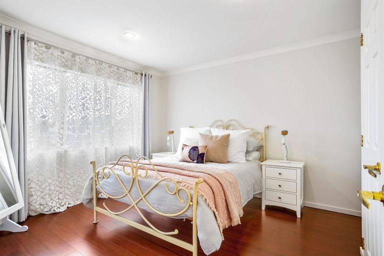 Photo of property in 25 Piriti Drive, Te Atatu Peninsula, Auckland, 0610