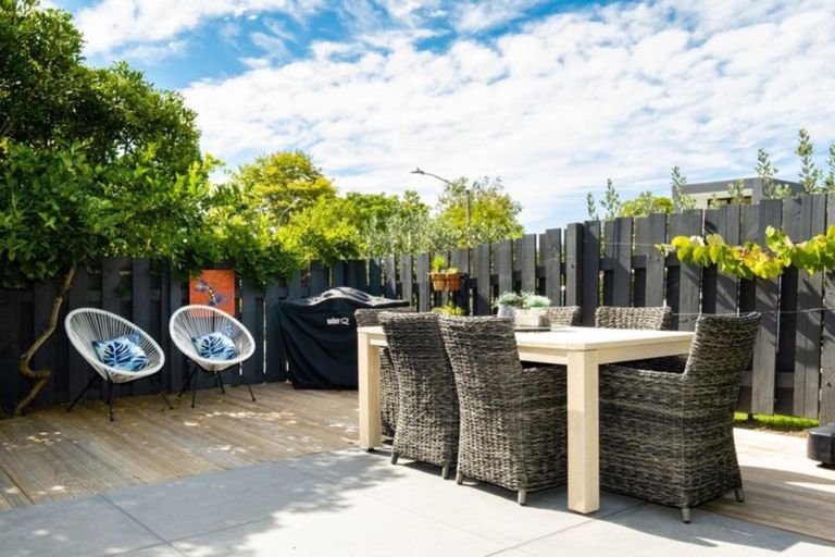 Photo of property in 18a Simla Avenue, Havelock North, 4130