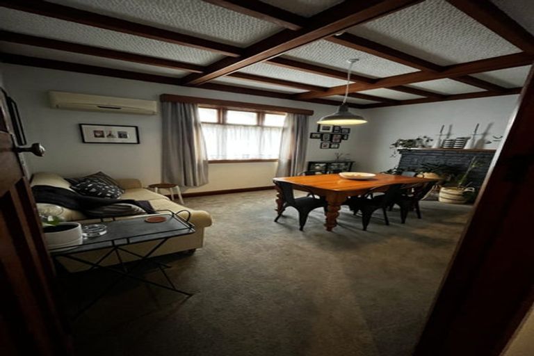 Photo of property in 28 Miro Street, Takaro, Palmerston North, 4410