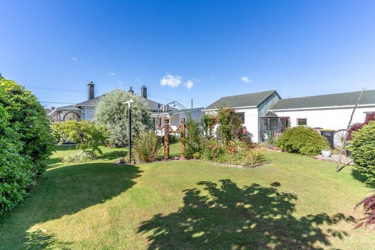 Photo of property in 4 Albert Street, Winton, 9720