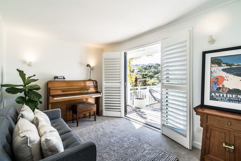Photo of property in 25 Inkster Street, Birkenhead, Auckland, 0626