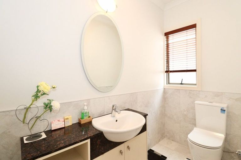 Photo of property in 1a Macleans Road, Bucklands Beach, Auckland, 2014