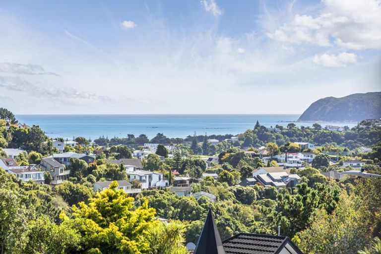 Photo of property in 71 Leeward Drive, Whitby, Porirua, 5024