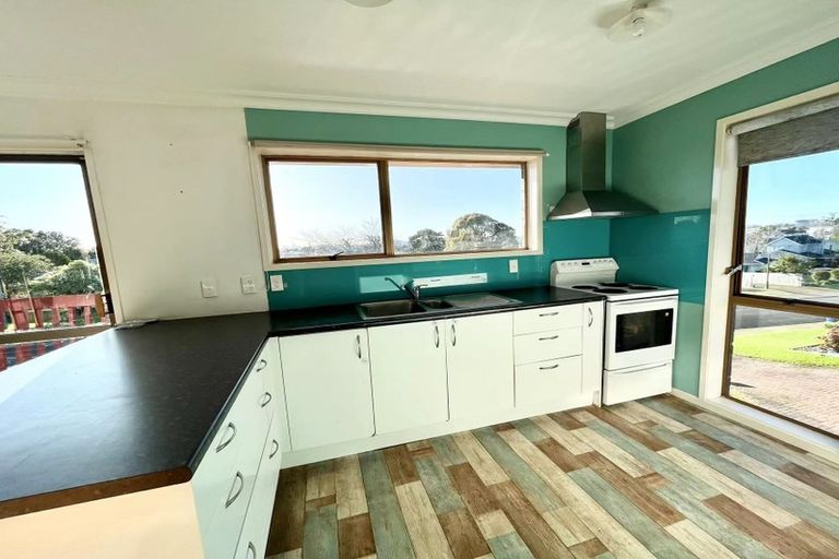 Photo of property in 12 Kukupa Road, Sunnyvale, Auckland, 0612