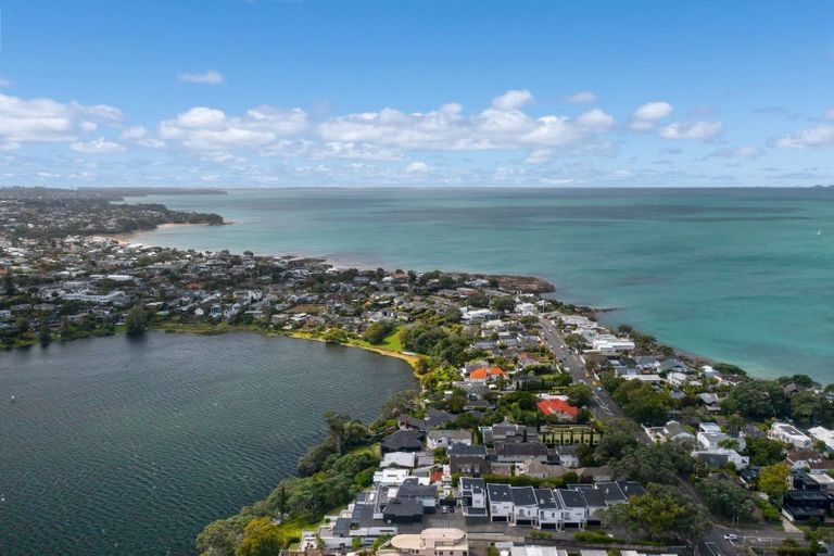 Photo of property in 10/258 Hurstmere Road, Takapuna, Auckland, 0622