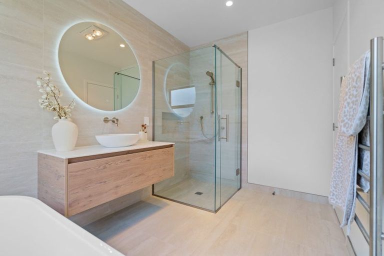 Photo of property in 74 Hugo Shaw Drive, Cambridge, 3434