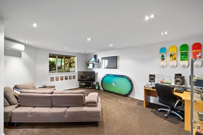 Photo of property in 17 Trevathan Lane, Wanaka, 9305